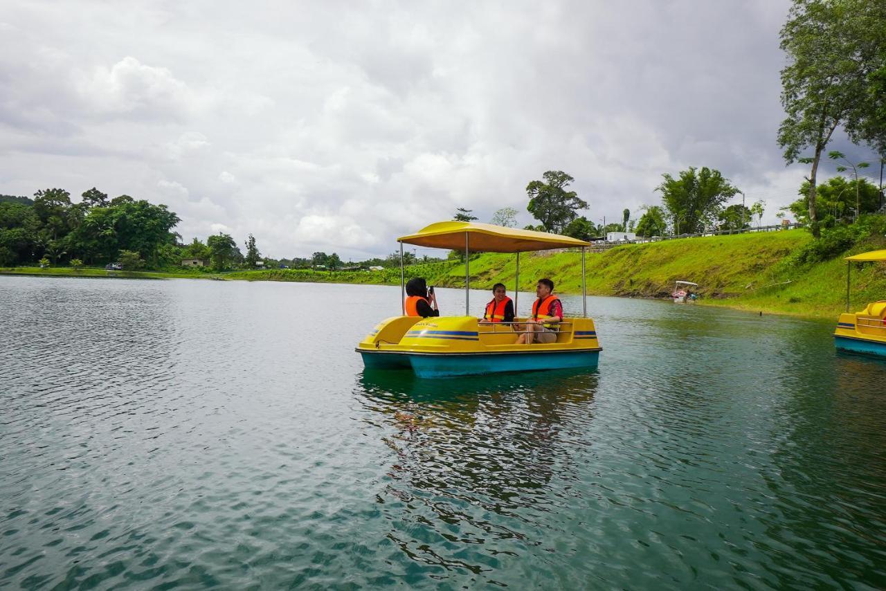Roxy Tasik Biru Resort City Bau Dış mekan fotoğraf