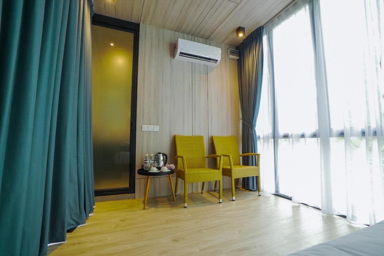 Roxy Tasik Biru Resort City Bau Dış mekan fotoğraf