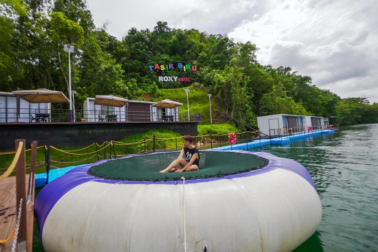 Roxy Tasik Biru Resort City Bau Dış mekan fotoğraf
