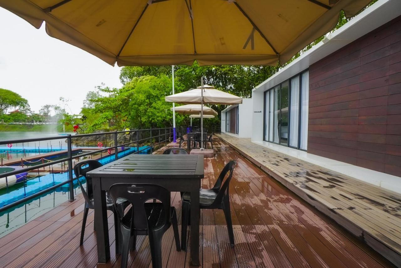 Roxy Tasik Biru Resort City Bau Dış mekan fotoğraf