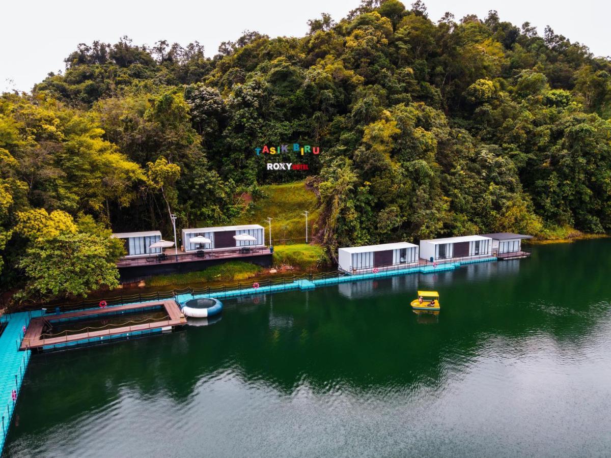 Roxy Tasik Biru Resort City Bau Dış mekan fotoğraf