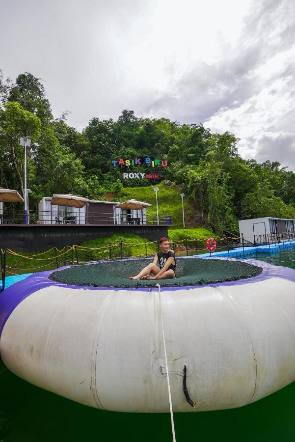 Roxy Tasik Biru Resort City Bau Dış mekan fotoğraf
