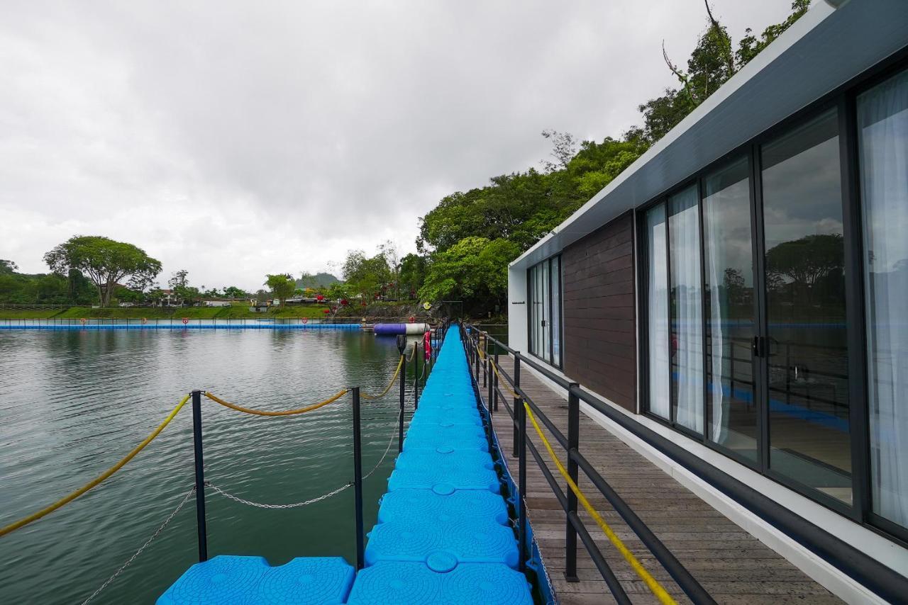 Roxy Tasik Biru Resort City Bau Dış mekan fotoğraf