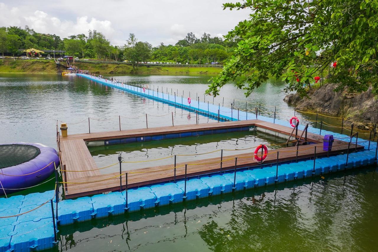 Roxy Tasik Biru Resort City Bau Dış mekan fotoğraf