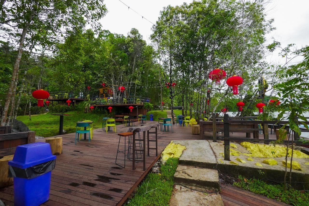 Roxy Tasik Biru Resort City Bau Dış mekan fotoğraf