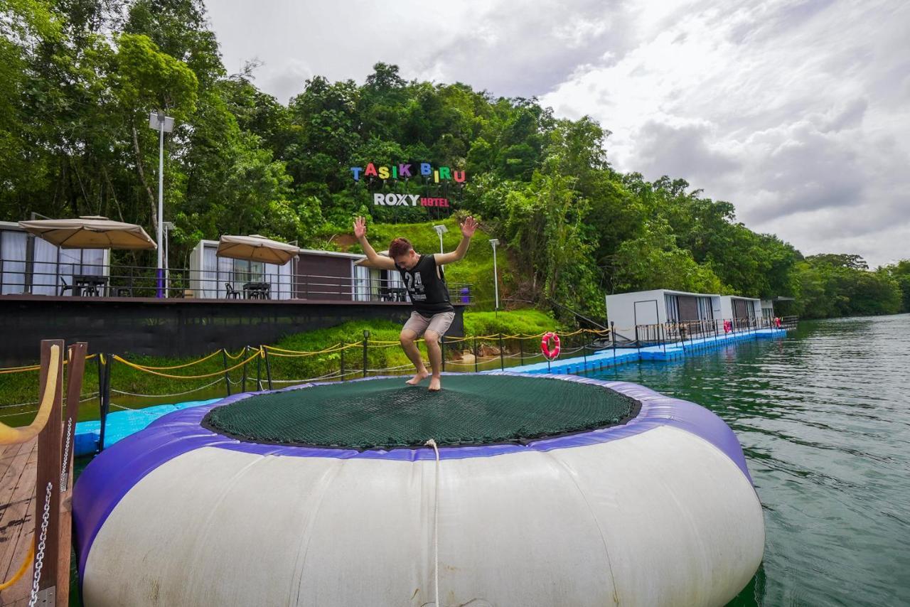 Roxy Tasik Biru Resort City Bau Dış mekan fotoğraf